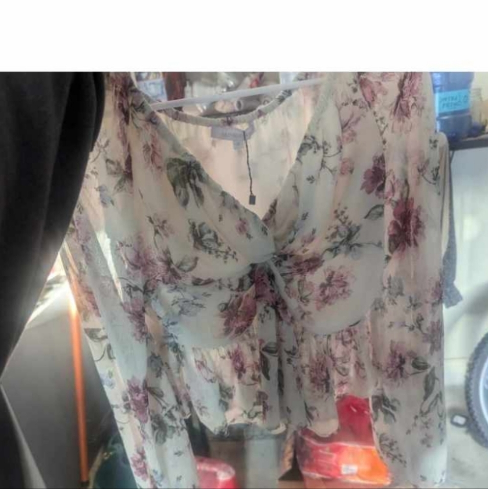 floral peplum blouse
